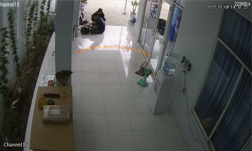 Hình Loại Camera Giá re thực tế giám sát sắc nét đến 2.0 MP của bộ Trọn Bộ Camera Kho Xưởng Sắt Báo Động PIR sử dụng mã VPH-AF204 PIR Hình Loại Camera Giá re thực tế giám sát sắc nét đến 2.0 MP của bộ Trọn Bộ Camera Kho Xưởng Sắt Báo Động PIR sử dụng mã VPH-AF204 PIR