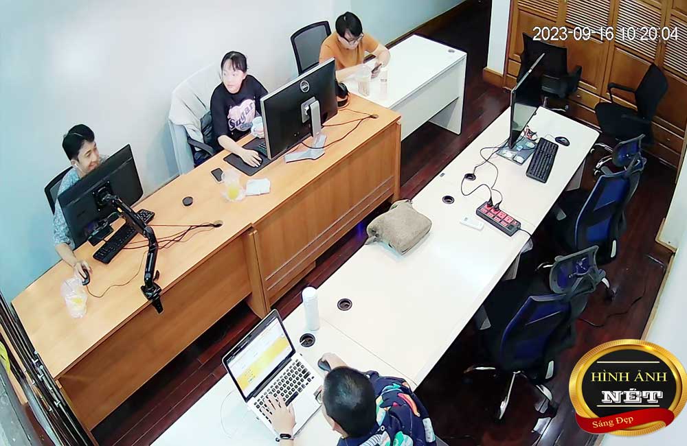 Hình Camera quan sát thực tế Công nghệ hình ảnh sắc nét với 8.0 MP của bộ Lắp Camera Văn Phòng Sắc Nét Ultra 4k sử dụng mã DH-HAC-HDW1800RP Hình Camera quan sát thực tế Công nghệ hình ảnh sắc nét với 8.0 MP của bộ Lắp Camera Văn Phòng Sắc Nét Ultra 4k sử dụng mã DH-HAC-HDW1800RP