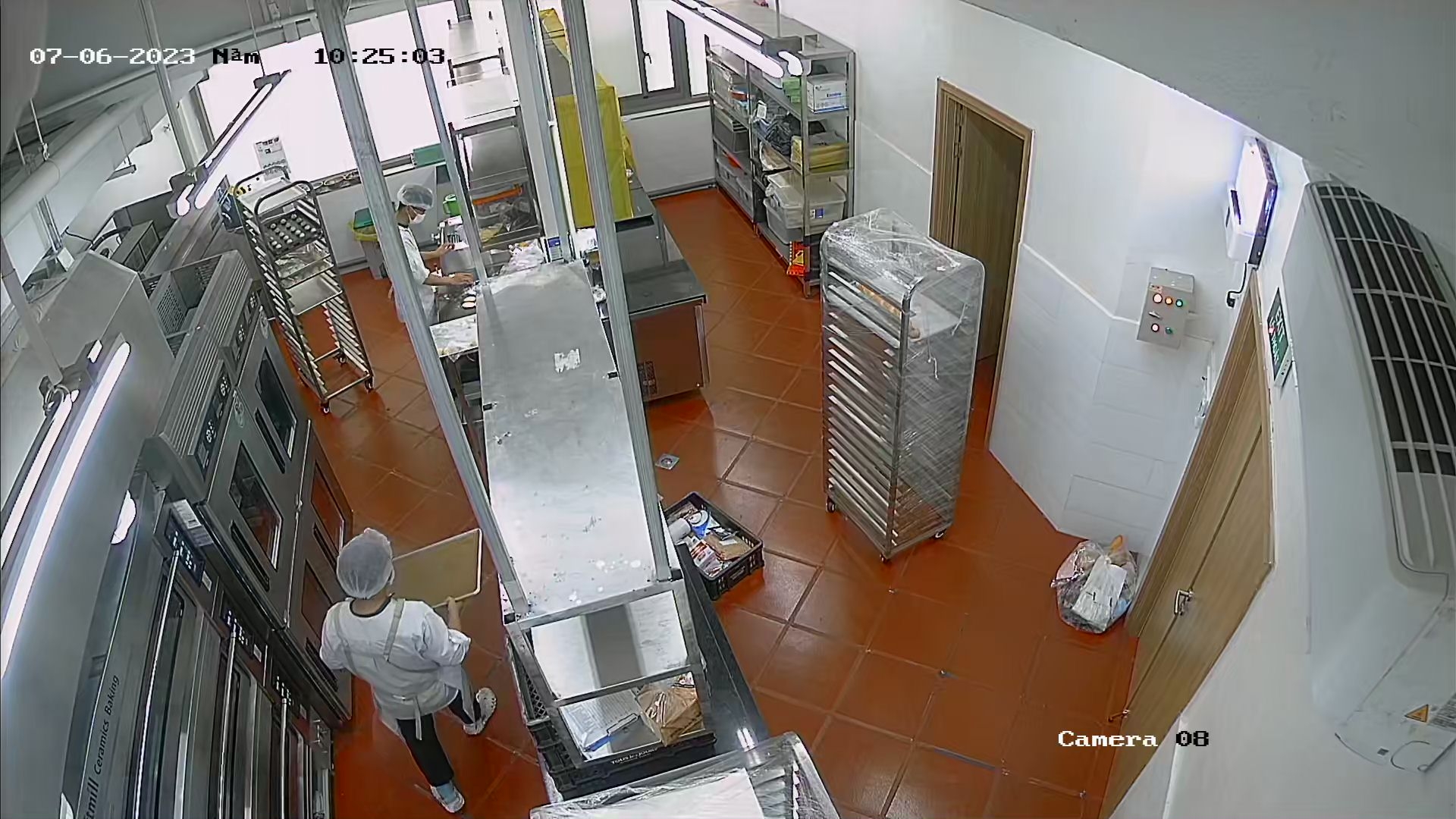 Hình  Camera  thực tế  Chất Lượng Hình  2.0 MP FULL HD 1080P  Sắc nét tiết kiệm chi phí  của bộ Lắp Camera Xưởng Sản Xuất Trọn Bộ sử dụng mã DH-IPC-HFW2249T-AS-IL